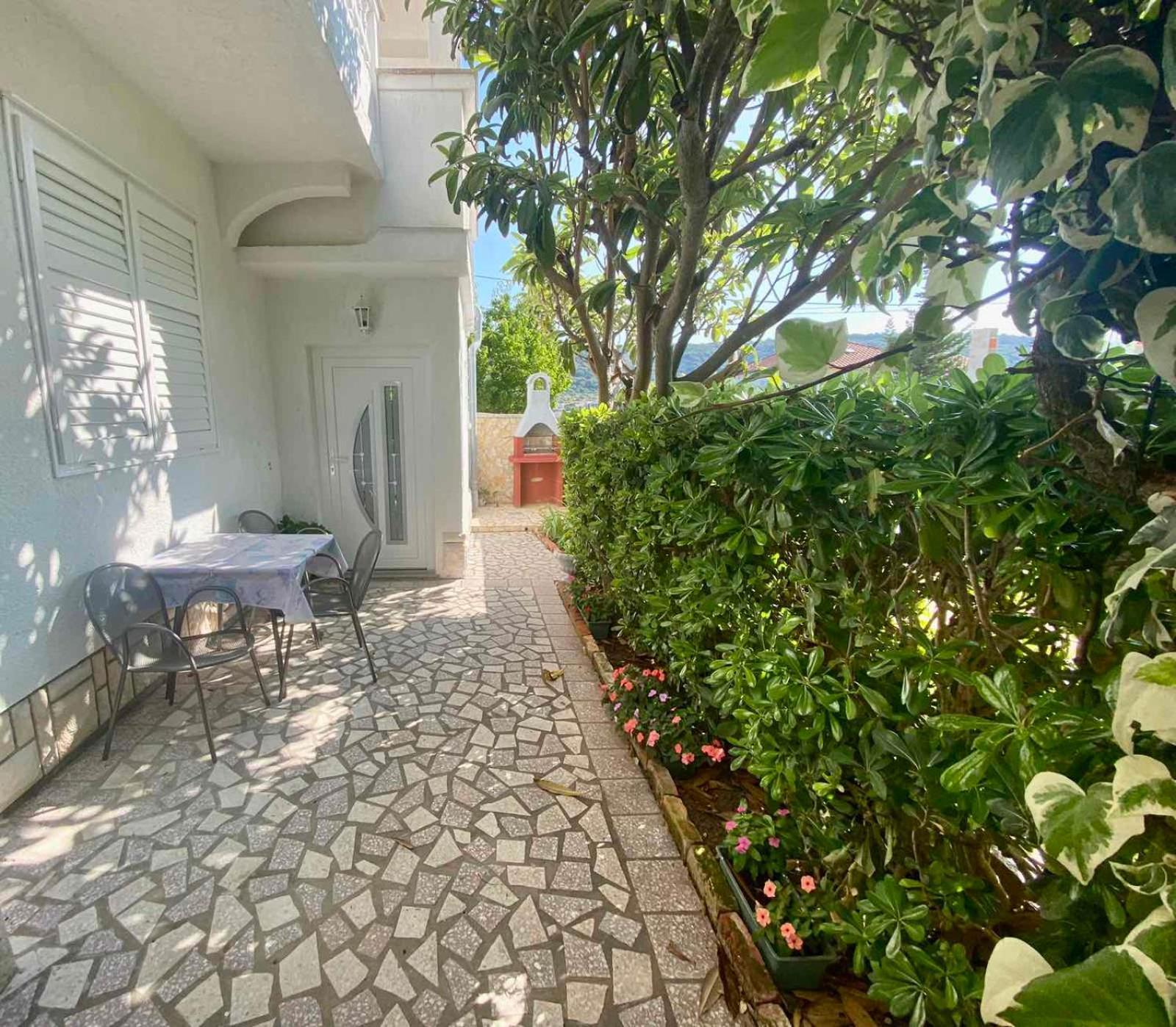Apartmani Franciska Rab Town Extérieur photo