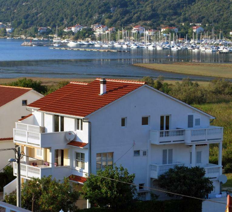 Apartmani Franciska Rab Town Extérieur photo